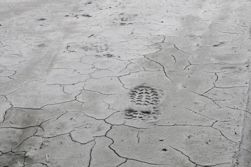 Tuz Gölü can çekişiyor! 130 bin futbol sahasından 13 bine düştü 7